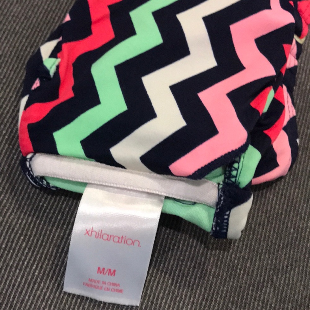 Patterned bikini never worn - Picture 5 of 7